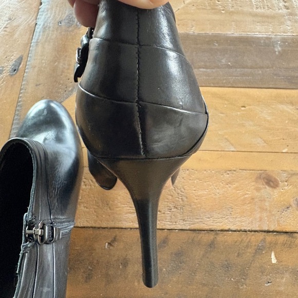 $298 VIA SPIGA Italian Leather‎ Ankle Boots Stiletto Heel Black Booties 7.5M EUC - Picture 6 of 8